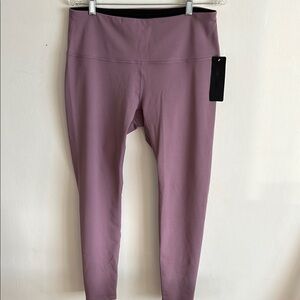 Ododus purple leggings